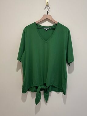 Chicos Women’s V Neck Short Sleeve Top